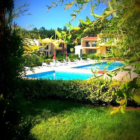 Holiday home Nelly's House